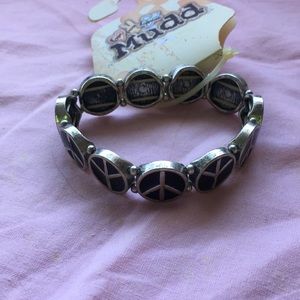 Mudd peace sign bracelet never worn